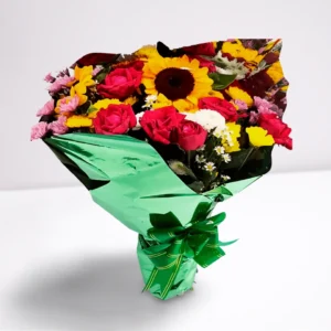 Buquê Flores do Campo com 2 Girassóis e 10 Rosas Vermelhas (Sol e Amor), presente especial em Recife - Cestas Recife.
