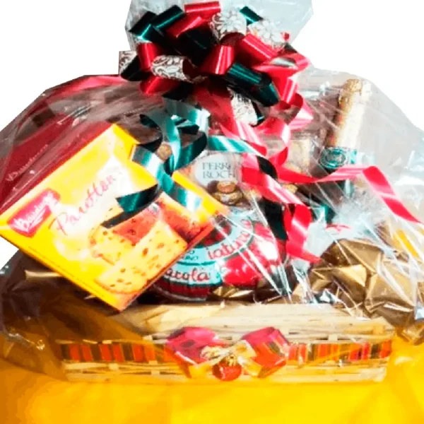 Cesta de natal com vinho e panetone