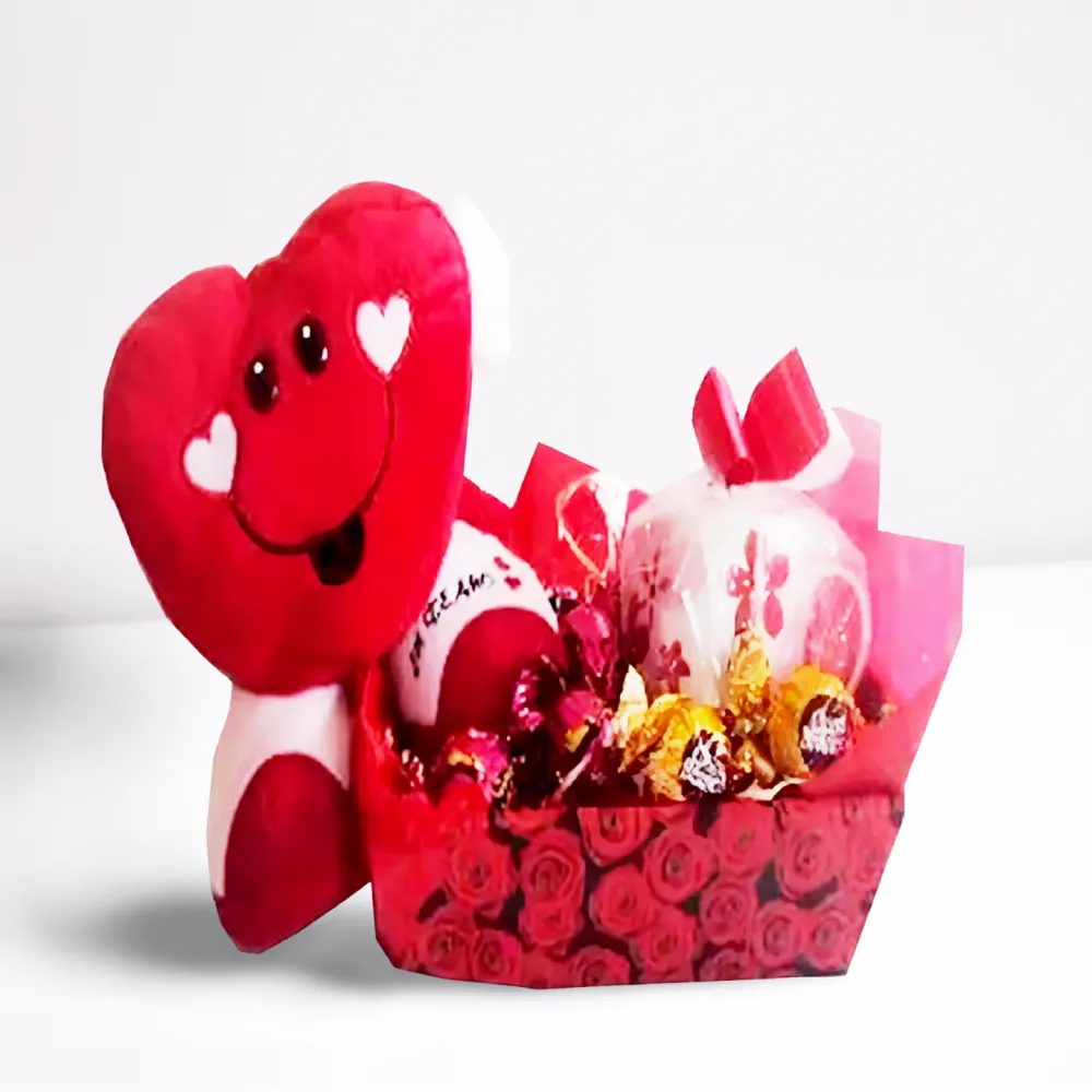 Cesta com Caneca Chocolates e Coração de Pelúcia em Recife