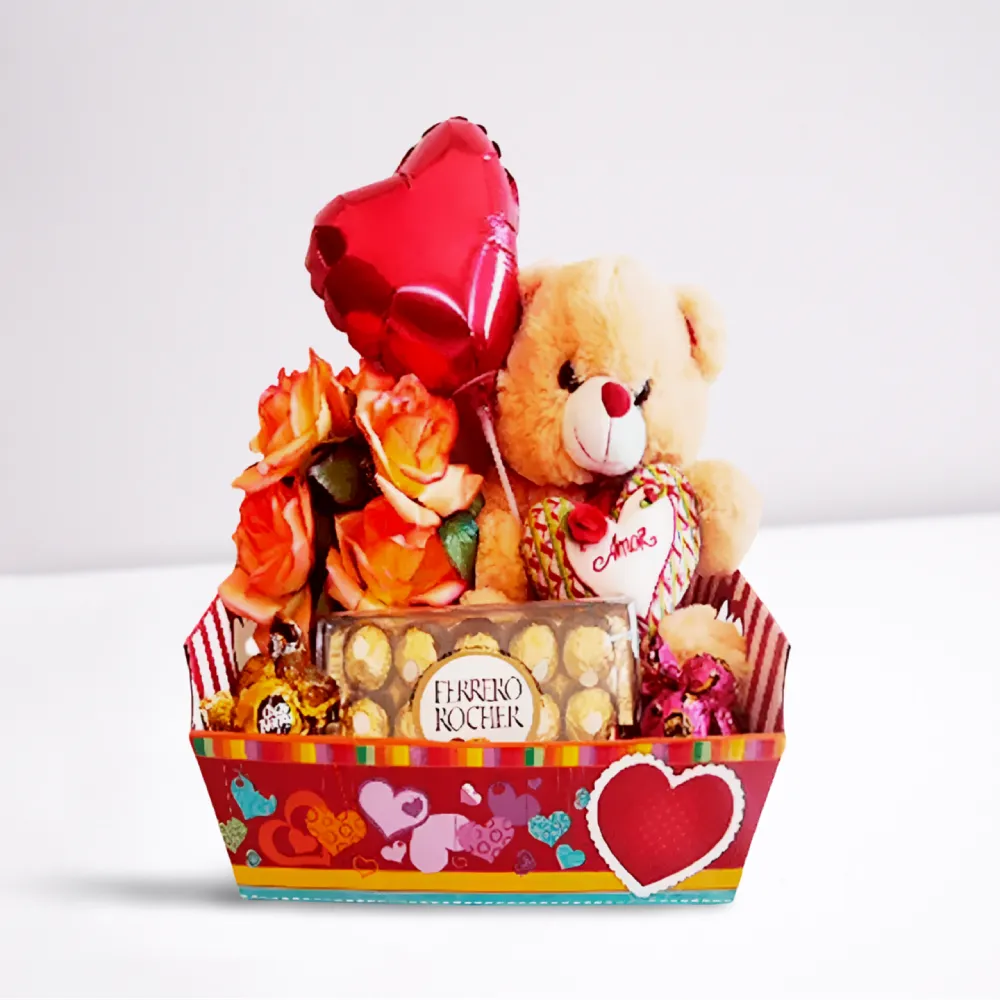 Cesta de aniversário romântico com urso de pelúcia, chocolates Ferrero Rocher, flores e balão, com entrega em Recife e Região