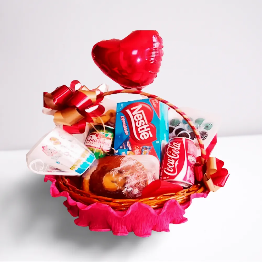 Cesta Feliz Aniversário com bolo, refrigerante, chocolates e balão de coração, com entrega em Recife e Região