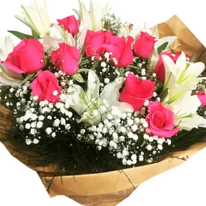 Buquê lírios brancos com rosas pink naturais